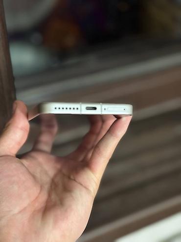 Мобильные телефоны: Xiaomi, 15, Б/у, 256 ГБ, цвет - Белый, 2 SIM — 6