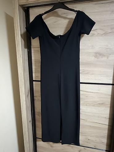 imani torbe: Bershka crna midi haljina - Brend: Bershka - Veličina: L (EUR L, USA — 3