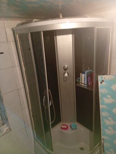 шкаф для дома и офиса: Душевая кабина Полукруглая, Угловой тип установки, Размер: 90