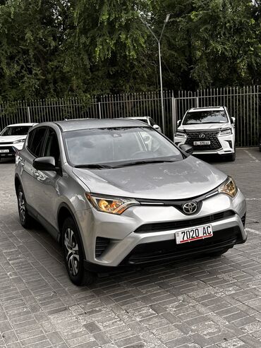 аккумулятор машины: Toyota RAV4: 2018 г., 2.5 л, Автомат, Бензин