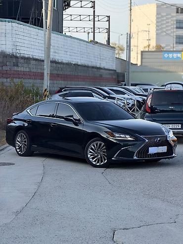 Lexus: Lexus ES: 2020 г., Гибрид, Седан — 29