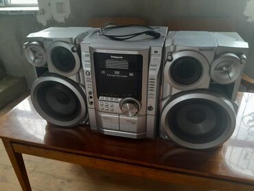 панасоник музыкальный центр: Panasonic musiqi merkeziorjinalyaxşı vəziyyetde