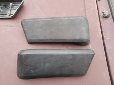 Auto delovi: Polutke zadnjeg branika leva i desna Lada 2121,21213,21214 Niva — 1