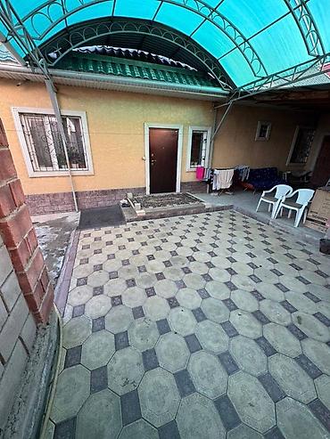 Продажа коттеджей и домов: Продается мансардный дом 140 м², фактически 4,2 соток, а по документам — 10
