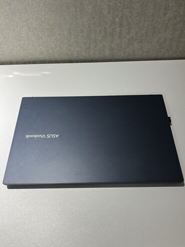 Masaüstü kompüterlər və iş stansiyaları: ASUS Vivobook noutbuku Xüsusiyyətlər: - Zərif, yığcam gövdə, tünd