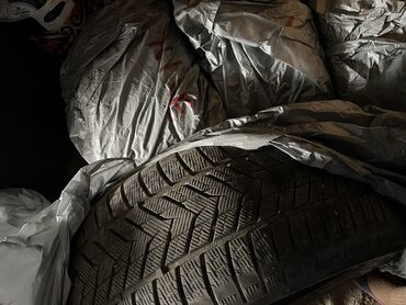 набор ключей фото: Зимние шины 275/55 R20 117S XL, комплект из 4 штук. - Сезон: зима