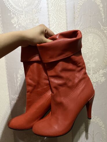 обувь женская деми: Ботинки и ботильоны 39.5, цвет - Красный