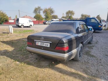 куплю диски на спринтер: Mercedes-Benz W124: 1993 г., 2.2 л, Механика, Бензин, Седан