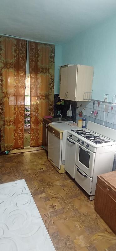 Үйлөрдү ижарага берүү: 58 м², 3 бөлмө, Чыгыш (эски) автовокзал, Чогуу жашоосу жок — 4
