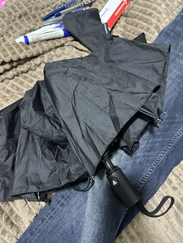 Отдам даром: Мужские вещи, термос, чемодан Эйрподс в Все в одни руки или за — 13