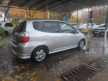 помпа хонда стрим: Honda Fit: 2002 г., 1.3 л, Вариатор, Бензин, Седан