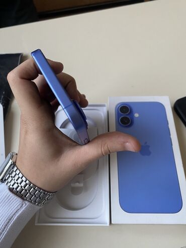 Apple iPhone: IPhone 16, 128 GB, Göy — 6