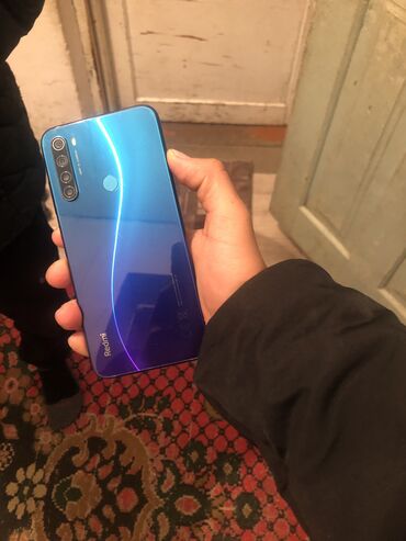 телефон realme: Realme 2, Б/у, 64 ГБ, цвет - Зеленый, 2 SIM