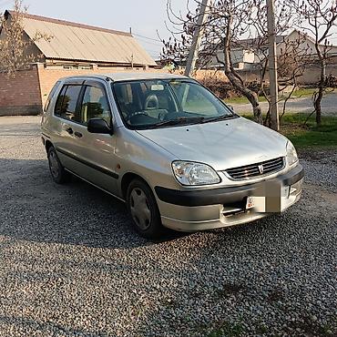 такта раум: Toyota Raum: 2000 г., 1.5 л, Автомат, Бензин, Хэтчбэк — 1