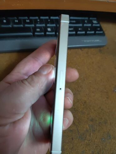 Apple iPhone: Apple iPhone iPhone 5s, 16 GB, Zlatna, Otisak prsta — 15