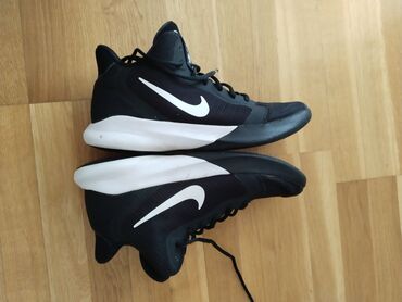 cipele beograd muske: ORIGINAL NIKE patike broj 42.
Slanje postexpres ili Dexpres