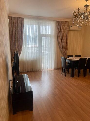 Uzunmüddətli kirayə mənzillər: A fully furnished 2-room apartment (65 sq.m.) is available for rent on