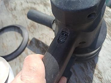 Električne brusilice: Originalna BLACK&DECKER ekscentar šlajferica snage 330W. Prečnik — 10