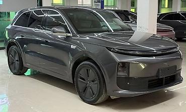 range rover evoque: Lixiang L6: 2025 г., 1.5 л, Автомат, Гибрид, Кроссовер — 1