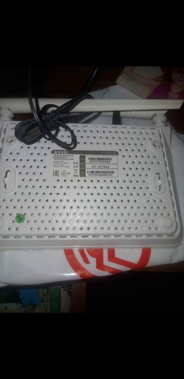Modemlər və şəbəkə avadanlıqları: Tenda modem yenidi 30m