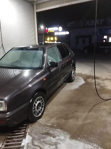 лак авто: Volkswagen Golf: 1993 г., Механика, Хэтчбэк — 3