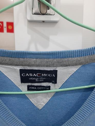 Свитера: Мужской свитер синего цвета от бренда BPC, выполненный из хлопка — 10