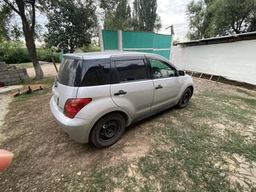 продаю авто тайота: Toyota ist: 2003 г., 1.3 л, Автомат, Бензин, Хэтчбэк