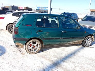 Volkswagen: Volkswagen Golf: 1993 г., 1.8 л, Механика, Бензин