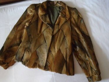 Krzneni kaputi: M, Sa postavom — 14