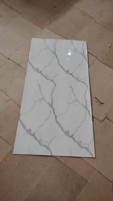 Mərmər effektli PVC panellər: Mərmər effekti verən PVC divar və Yer üçün panellər. 1.Arxası özü — 9