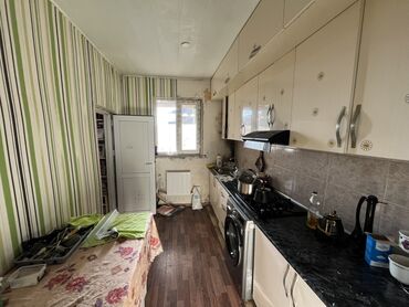 Həyət evləri və villaların satışı: Satılır: həyətli şəxsi ev -Binə məmmədhüseyinov 27 -3 sot daxilində 2 — 6