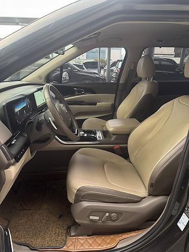 Kia: Kia Carnival: 2020 г., Минивэн — 39