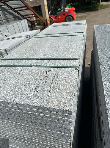 Фасадные гранитные плитки: Гранит гранит Индийский камень есть наличии размер 60•толщина 1.8 at lalafo.kg — 36 Фасадные гранитные плитки: Гранит гранит Индийский камень есть наличии размер 60•толщина 1.8 — 36