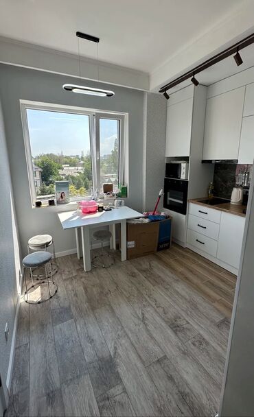 сдается 2 комнатная квартира ак орго: 2 комнаты, 40 м², 3 этаж, Дизайнерский ремонт