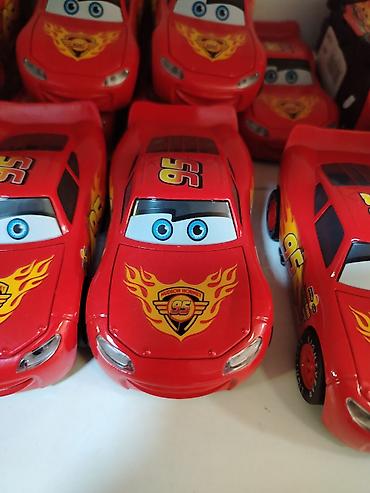 молния маквин игрушка: Игрушечная машинка Молния Маккуин (Cars) - Яркая красная модель с — 1