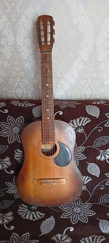 klasik gitara: Sovet istehsalı klassik akustik gitara - Model/artikul: 988 — 1