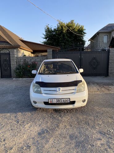 Toyota: Toyota ist: 2003 г., 1.5 л, Автомат, Бензин — 2