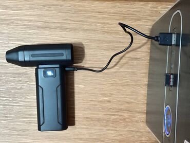 Ostali akumulatorski alati: Tehničke karakteristike: * Model: X8. * Brzina motora: Impresivnih — 5