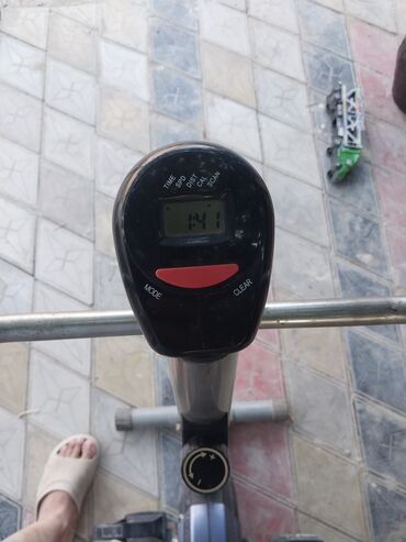 Fitness ucun velosiped.Yaxsi veziyetdedir.unvan bineqedi
