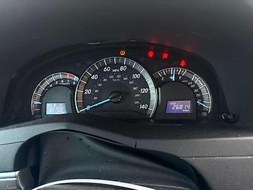 camry 75 se: Toyota, 2013 г., Б/у, Оригинал — 2