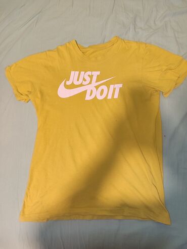 komplet trenerke nike: Short sleeves T-shirt, M (EU 50), Nike, color - Yellow, Cotton