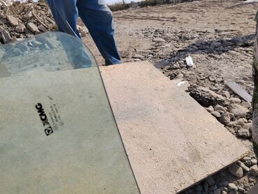 Стекла и комплектующие: Лобовой передний задний боковой различных размеров и форм — 9