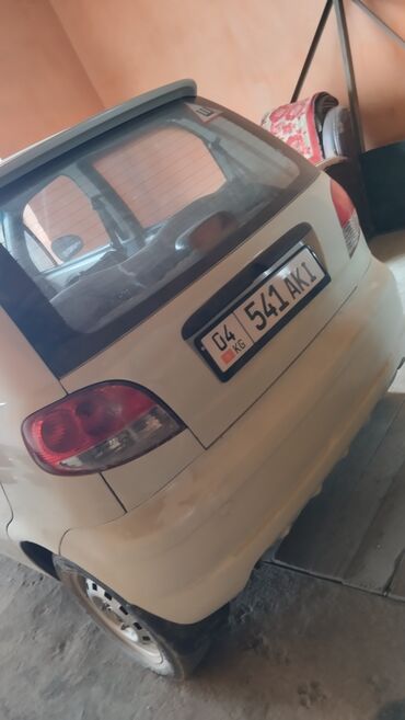 Другие автомобили: Компактный хэтчбек. Кузов и экстерьер: - 5-дверный кузов, светлый — 4