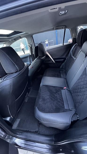 тойота малогабаритная: Toyota RAV4: 2018 г., Кроссовер — 8