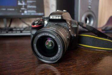 фотоаппарат с зеркалкой: Срочно Nikon d3300 состояние 10/10
с сумкой