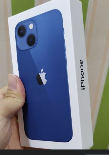 Apple iPhone: IPhone 13, Б/у, 128 ГБ, Синий, Защитное стекло, Чехол, Коробка, 86 %