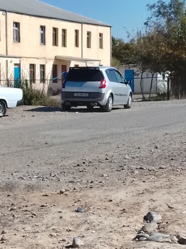 Renault: Renault Scenic (II) – gümüşü rəngdə, 5 qapılı kompakt miniven. tecılı — 8