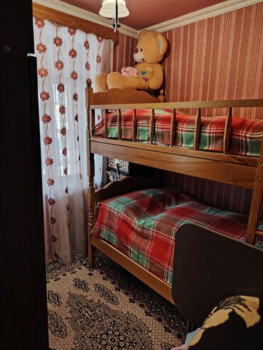 Köhnə tikili: Satılır: 1 otaqlı 2 ya duzalma Di tamirlidi 1 tonluq cani var krisada — 8