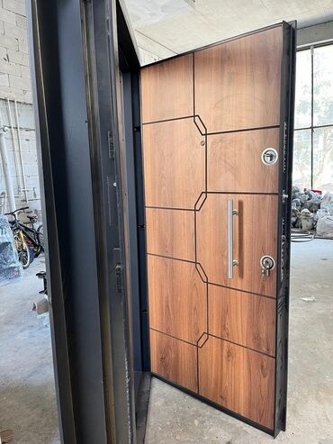 7 eded Seyf qapı satılır.ölçü.90x205. Tam Təzədi qutuda.Kale zamokladı