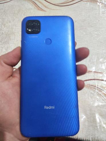 реалми 9: Смартфон Redmi (синего цвета) - Экран: безрамочный с каплевидным — 1